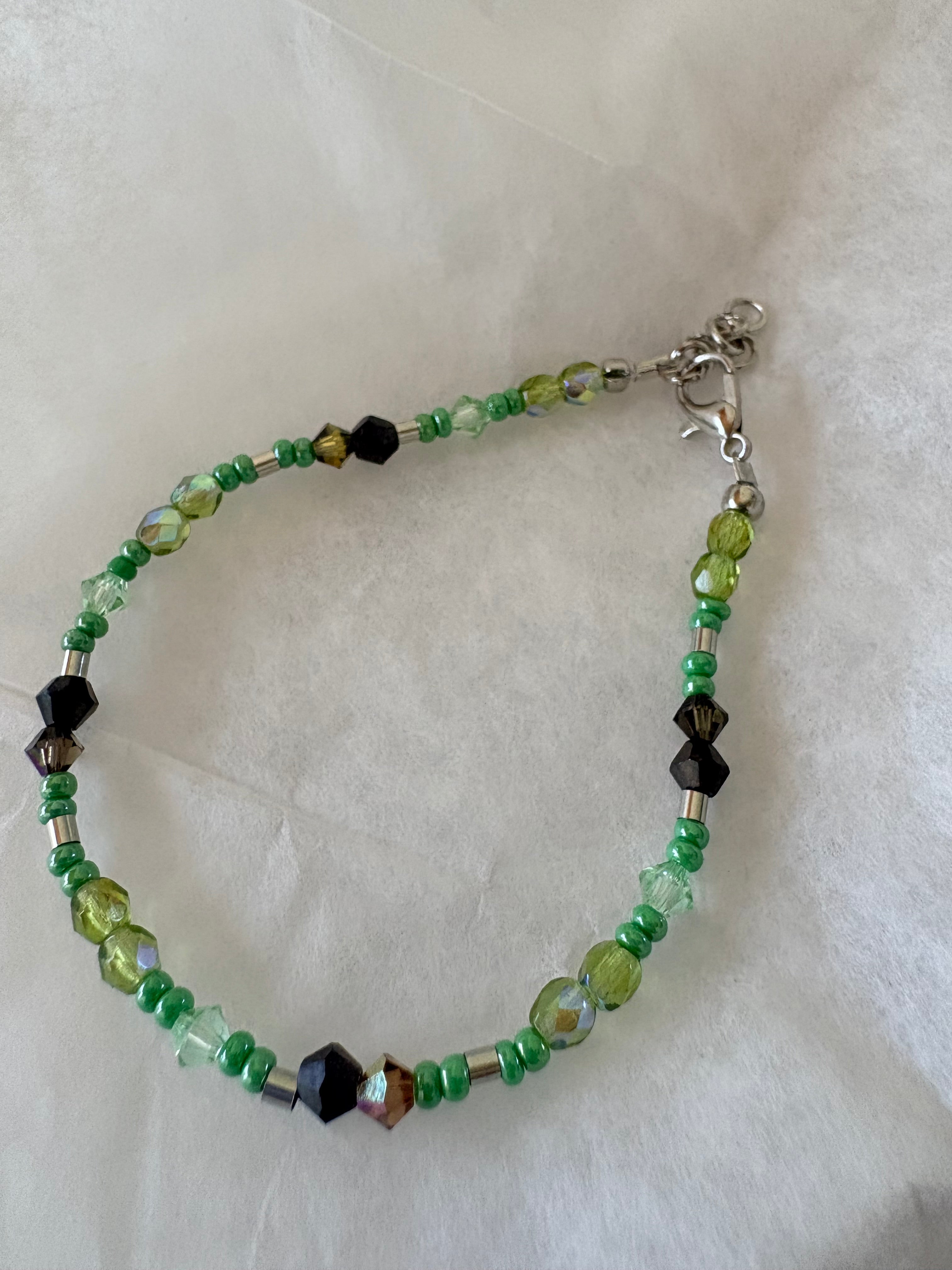 Bracelet simple rang cristaux Swarovski vert et argenté fait main
