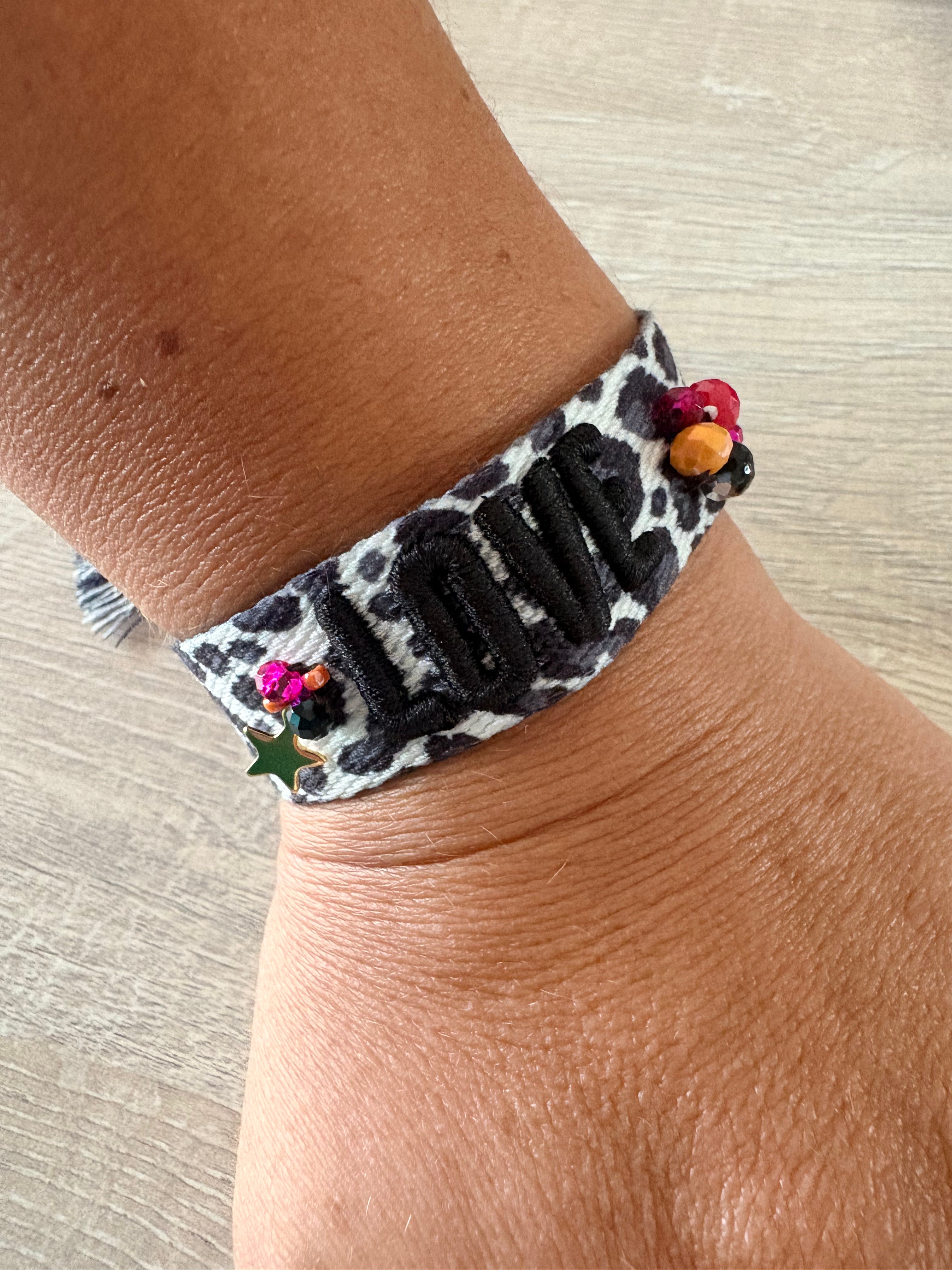 Bracelet Manchette Léopard Boho – Pompon & Perles - fait main