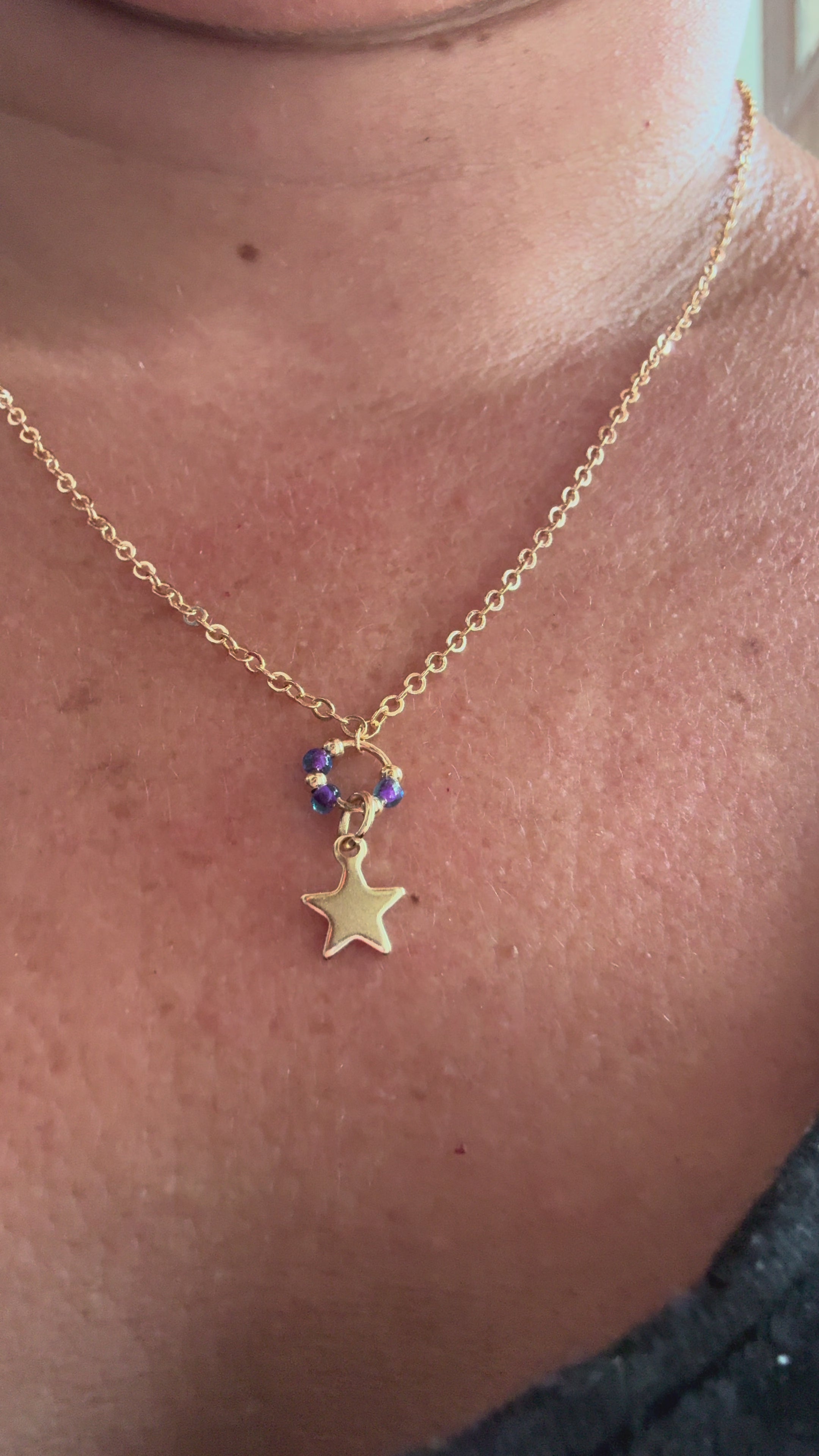 collier étoile perles bleu violet