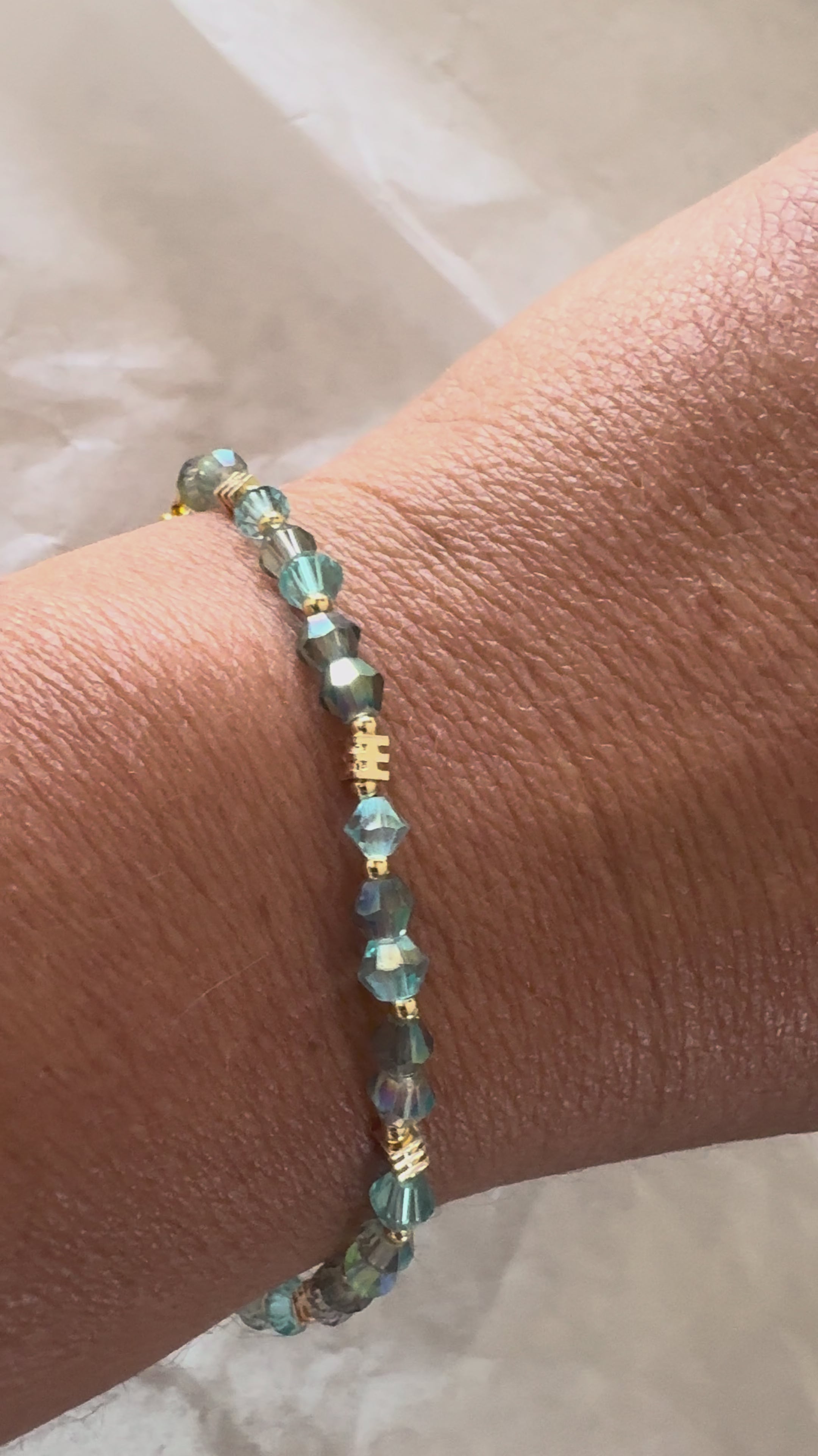 Bracelet Cristaux Swarovski Bleu/gris et Doré — Fait Main